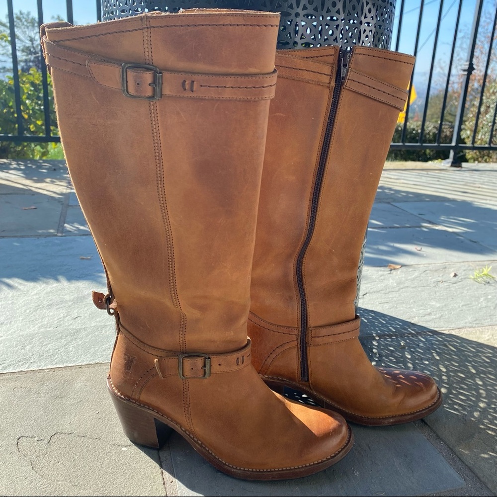 Frye Carmen boots - discontinued style